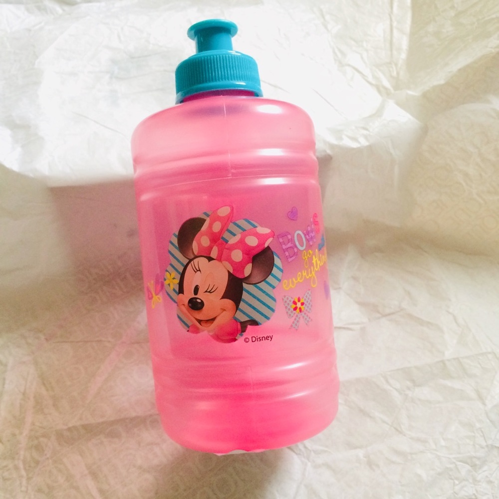 2/13$ New 🎀 Disney Minnie mouse 16 oz water jug
